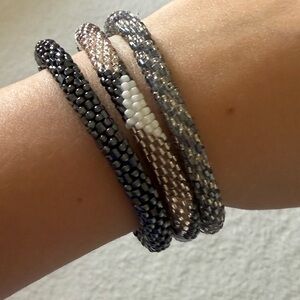 Elegant Beaded Bracelet Set - Gray, White, Silver